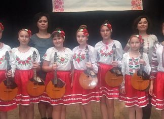 Ансамбль домристів "Домінанта"