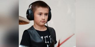 Денис Попов