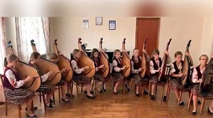 Ансамбль Срібні перлинки