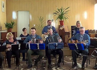 Ансамбль народних інструментів «Святограй»