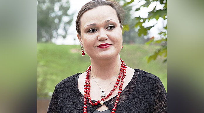 Олена Кумановська