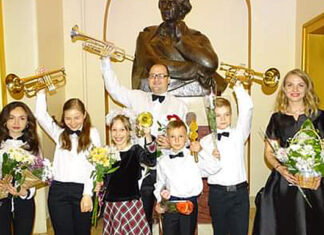 Естрадно-джазовий ансамбль трубачів