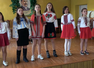 Вокальний гурток Будинку дитячої та юнацької творчості м. Турка Самбірського району Львівської області