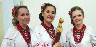 Bandura trio «Dyvostruny»