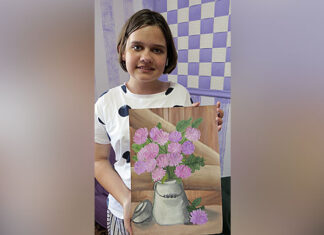 Травневі півонії