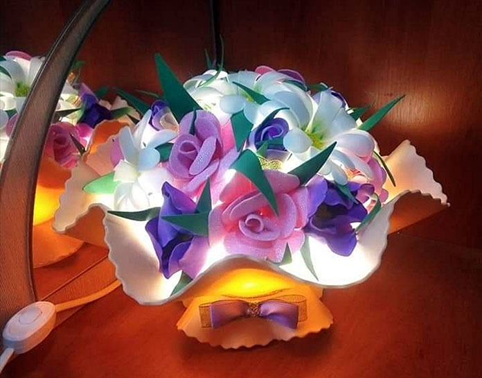 Авторські світильники-квіти