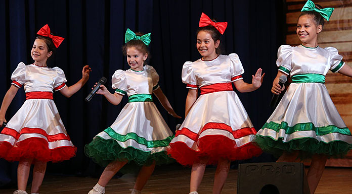 Зразковий вокальний ансамбль «Ритми серця»